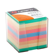 Блок для записей цветной 9 х 9 х 9 см. в подставке прозрачной LAMARK